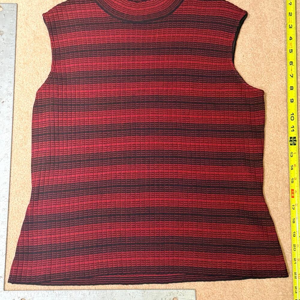 VTG St. John SJK Santana Knit Sleeveless Shell Mock Neck Top Striped Red Black 8